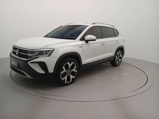 VOLKSWAGEN TAOS 1.4 250 TSI TOTAL FLEX HIGHLINE AUTOMÁTICO